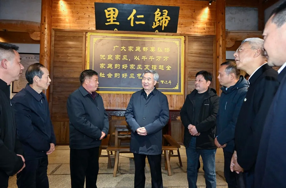 1742785149936099083.jpg 3.21.1.jpg